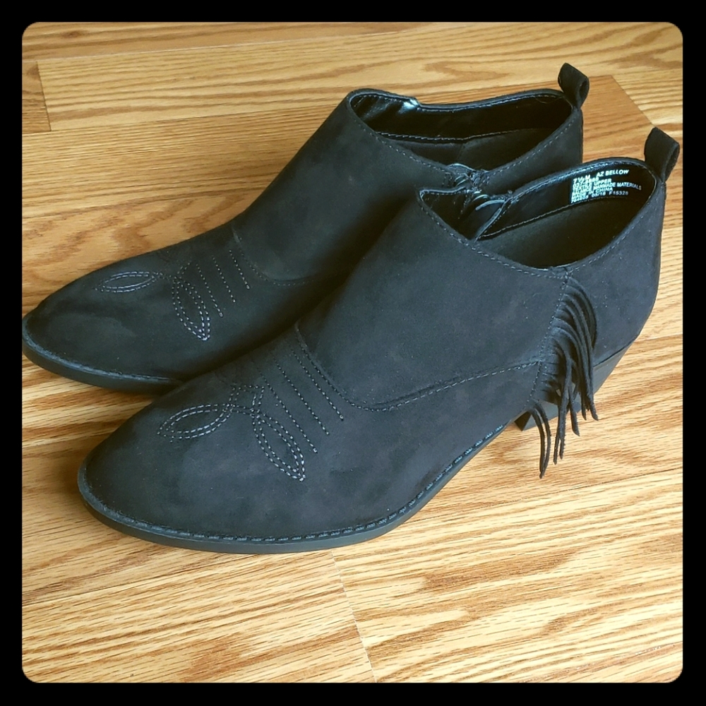 NWT Arizona Jean Co Zip Up Booties